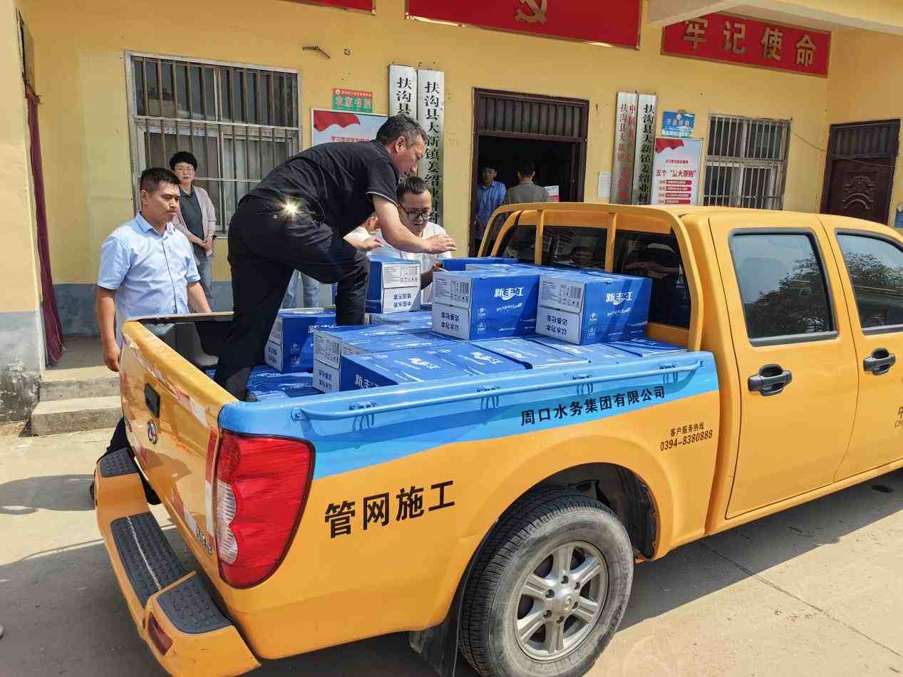 夏粮抢收正当时，志愿服务暖民心